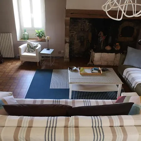 Jolie Maison Bearnaise * Artiguelouve